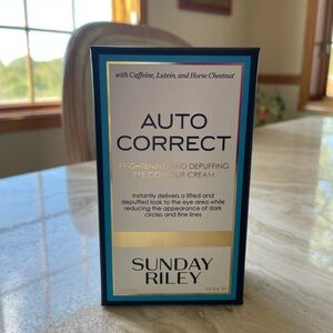 NIB Sunday Riley Auto Correct Brightening and Depuffing Eye Contour Cream